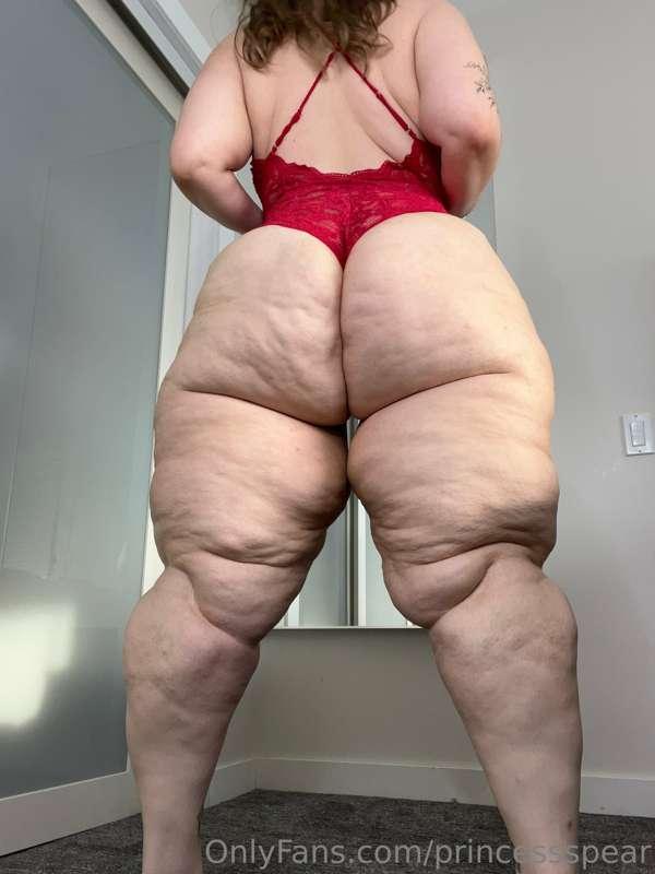 Looking for something to sit on 🥵🍑