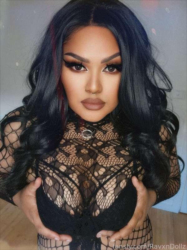 ravxndollz image #2