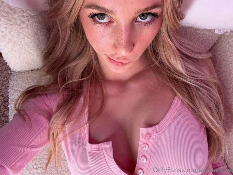 Do I look cute? :*