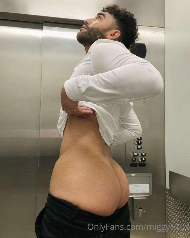 babys first elevator pics