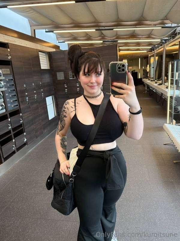 Gym time is happy time :3