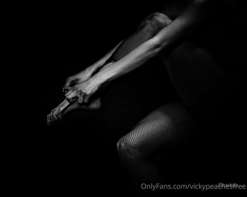 Ar tau grazios mano pedutes? Do you like me feet? Full on pr..