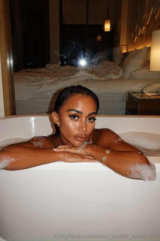 Was this before or after we had sex in the tub? 😜