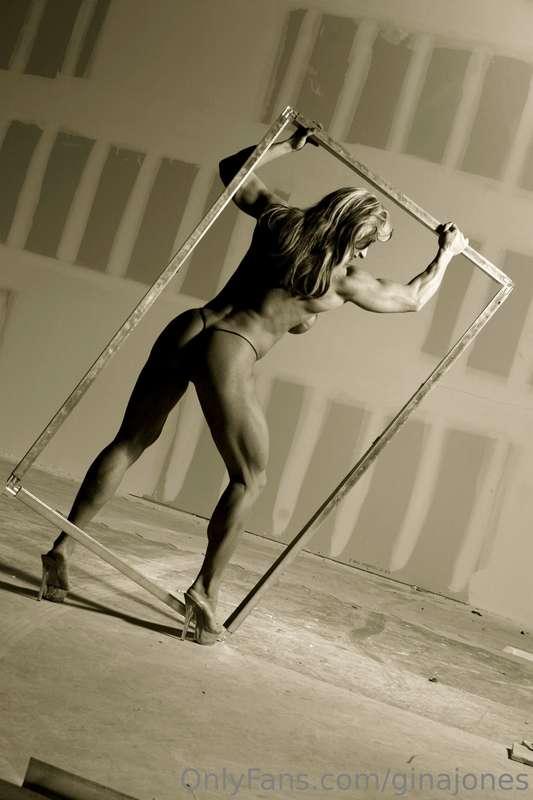 ginajones image #3