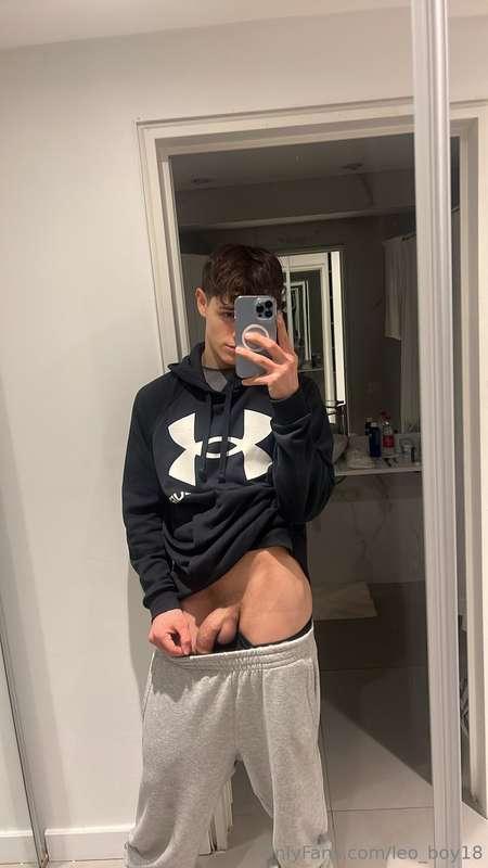 leo_boy18 image #0
