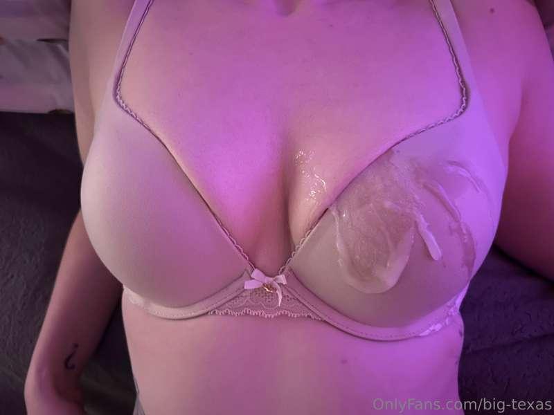 Love my cum covered bra🤤