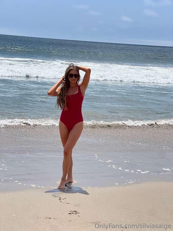 Beach hair, don't care. ‍♀️