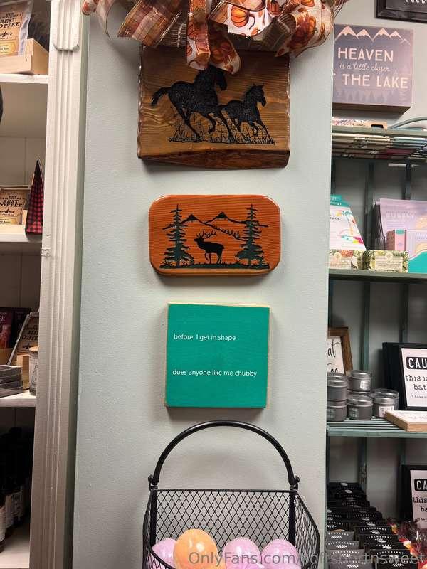 Saw this sign in a gift shop 😜