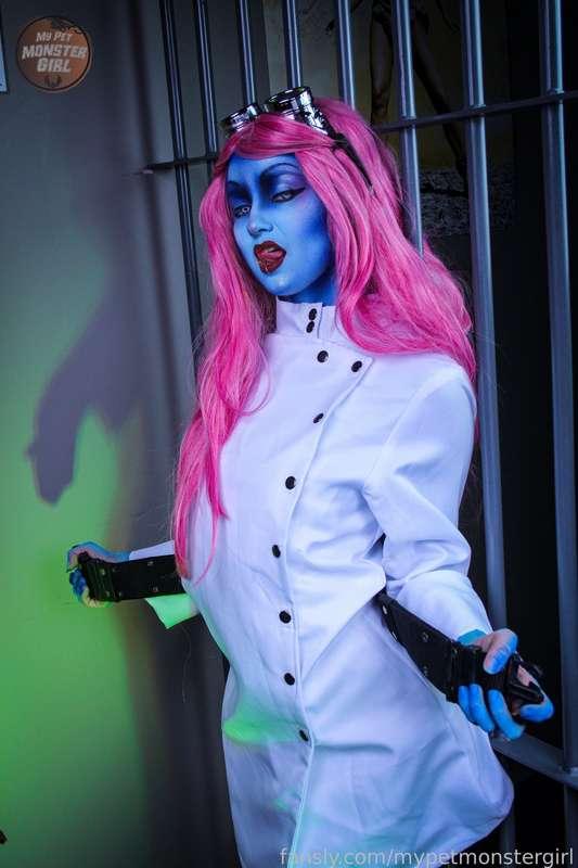 mypetmonstergirl image #2