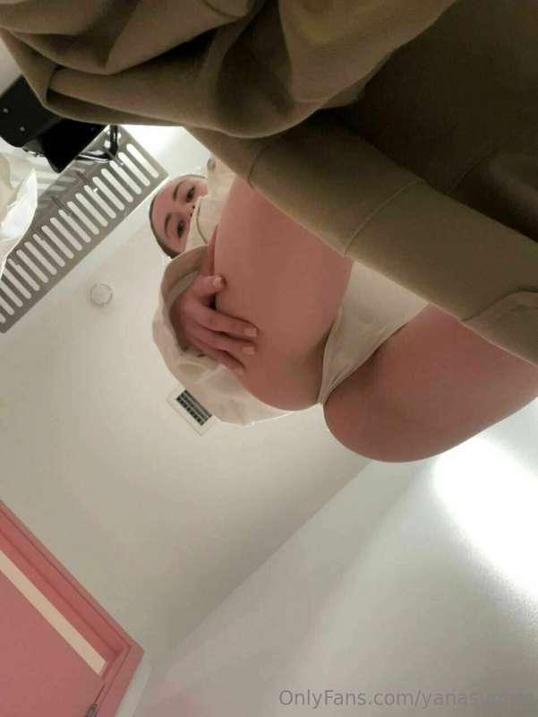 I don't understand, do I look good from this angle? 😜 Or sho..