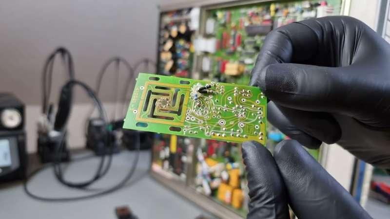 Repair and Tests: Datron 1281 8.5 Digit DMM
