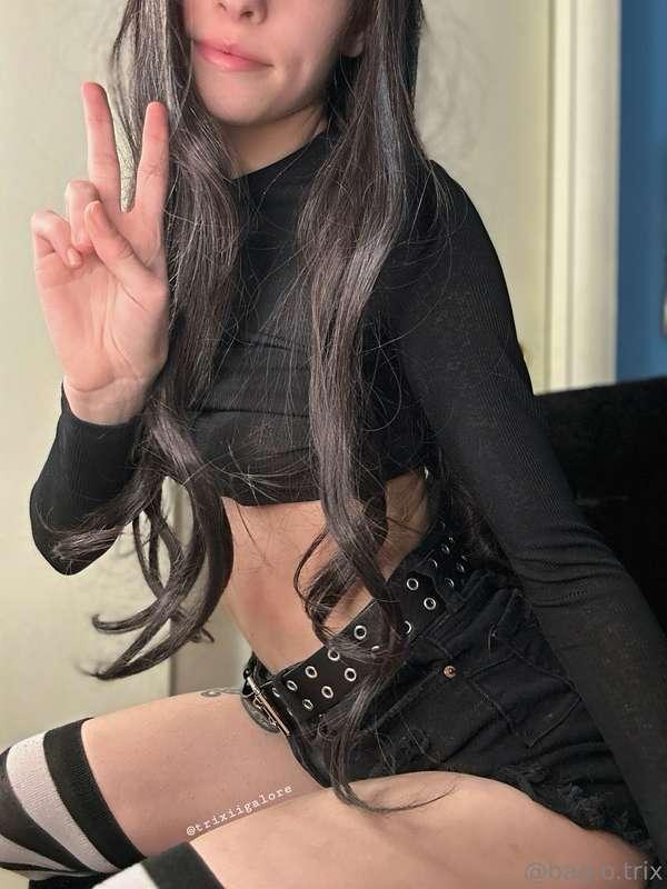 what kind of panties do you think i am wearing? 👀