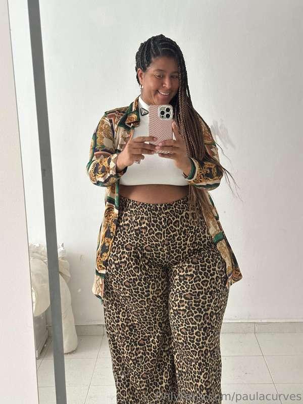 Send me a DM and tell me what you like most about me 😍😏