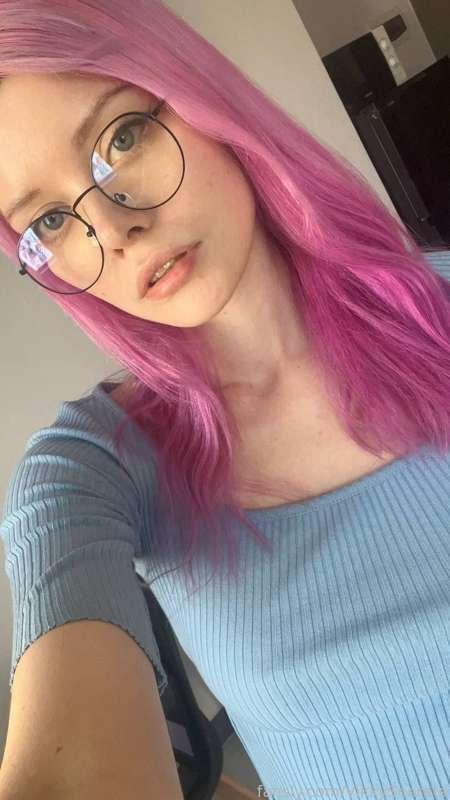 vikkysecrets image #1