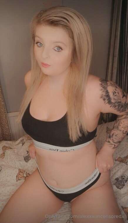 Spread my legs and my panties. 