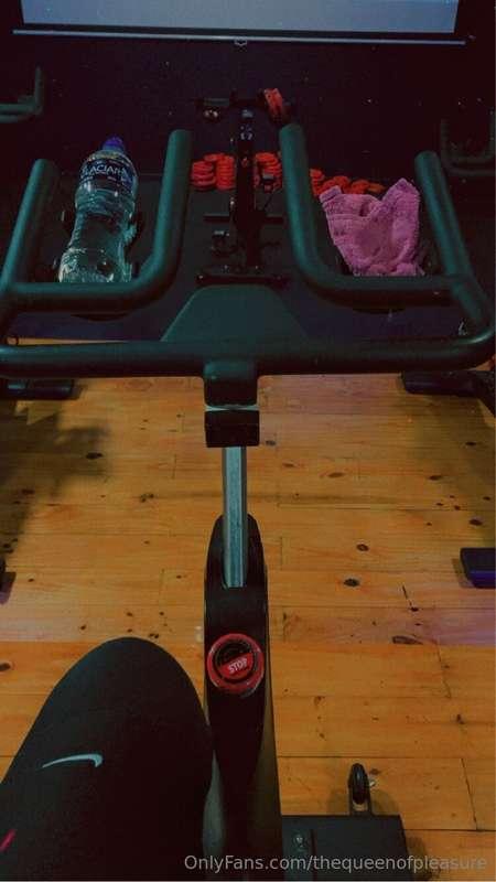 🚴🏽‍♀️🩷