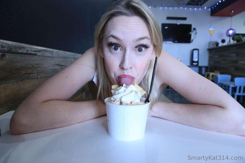 𝐓𝐢𝐩 𝐭𝐡𝐢𝐬 𝐩𝐨𝐬𝐭 $20 𝐭𝐨 𝐭𝐫𝐞𝐚𝐭 𝐦𝐞 𝐭𝐨 𝐥𝐮𝐧𝐜𝐡 𝐭𝐨𝐝𝐚𝐲 😋