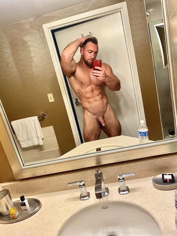 Just got done fuckin in our hotel in LA… recorded a cool bli..