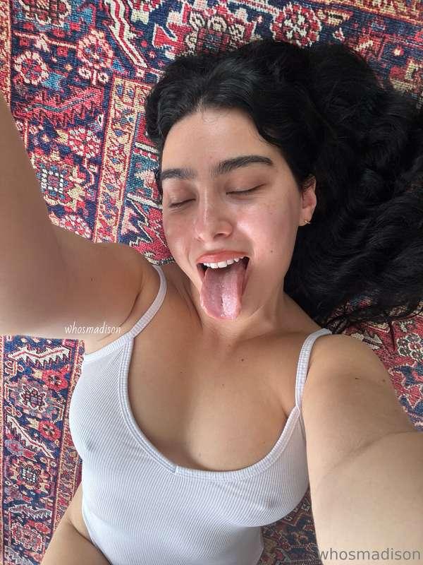 👅💦