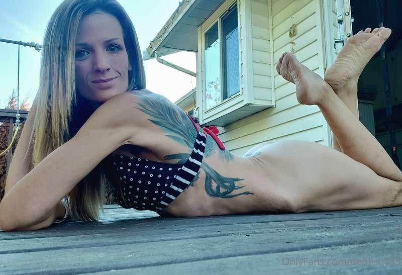 ☀️ Suns out, buns out 🍑😜