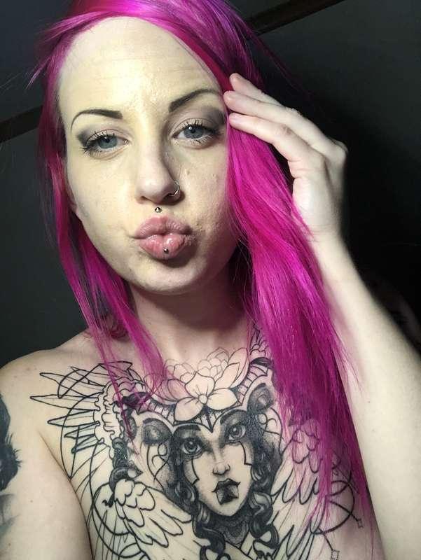 ladylazarusfree image #3