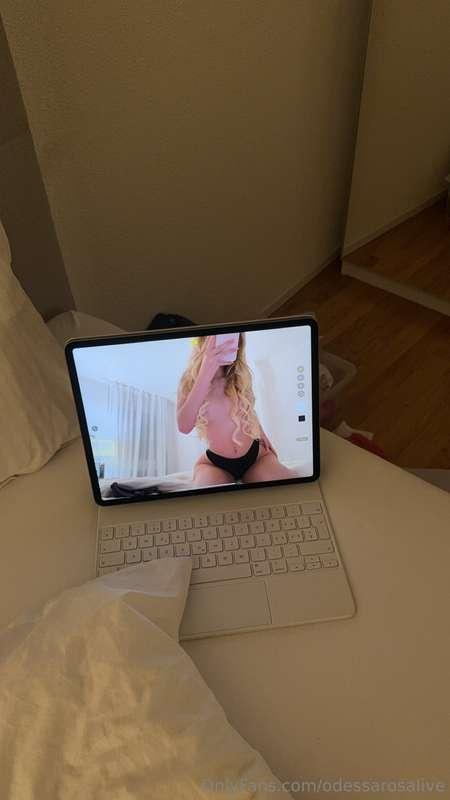 Waiting for you...   DM me 🙃