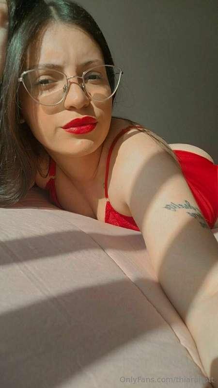 Hey daddy, I'm alone at home, to watch a movie but first I r..