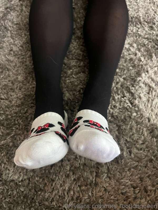 mrs_footjobqueen image #16