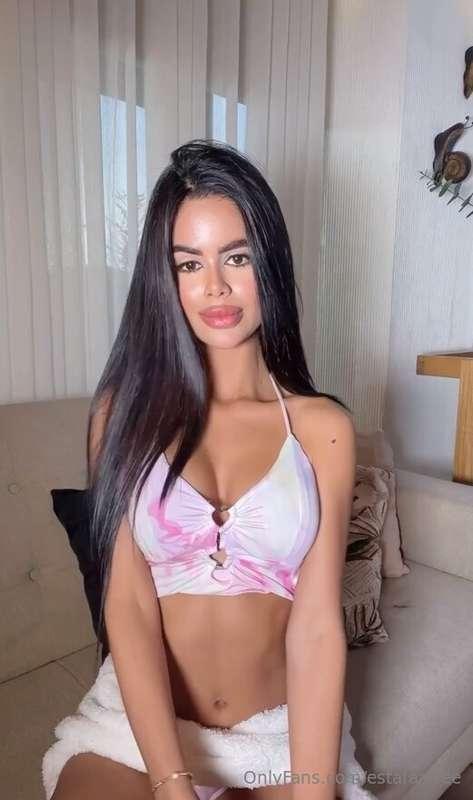 Always wanted to try these bikinis out… guess there’s no bet..