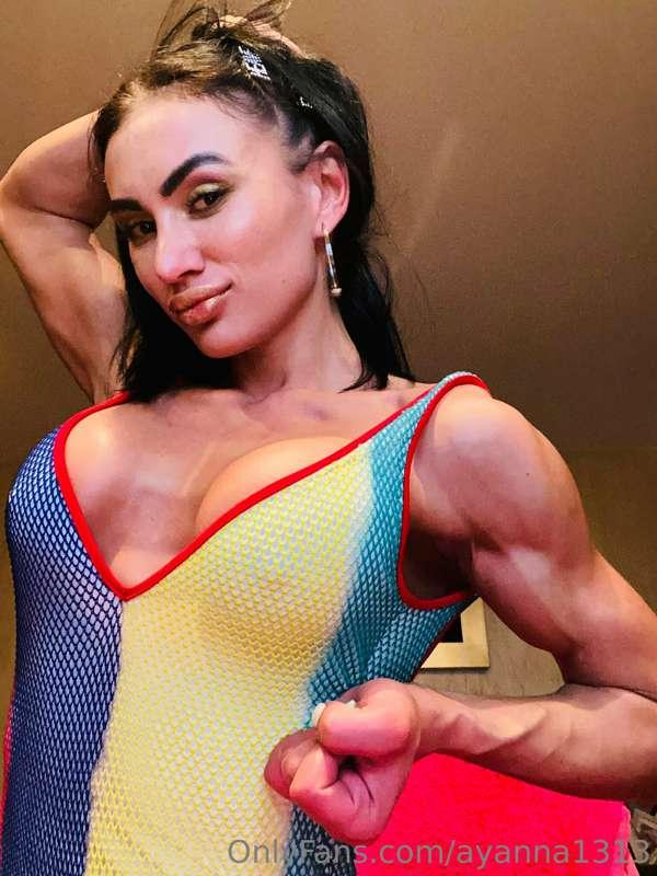 #musclesgirl