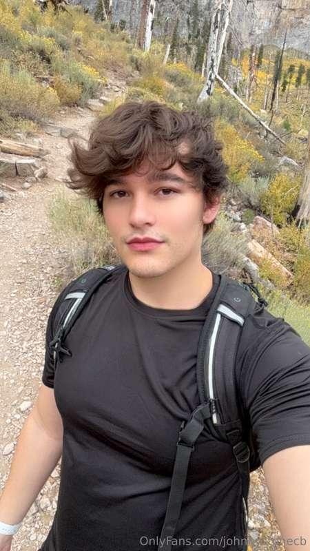 Sunday hike 🥰 