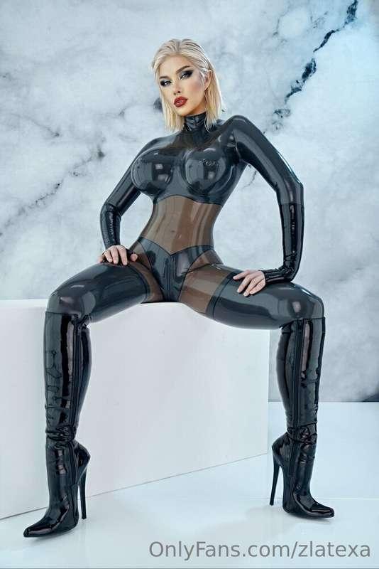 Elegant latex