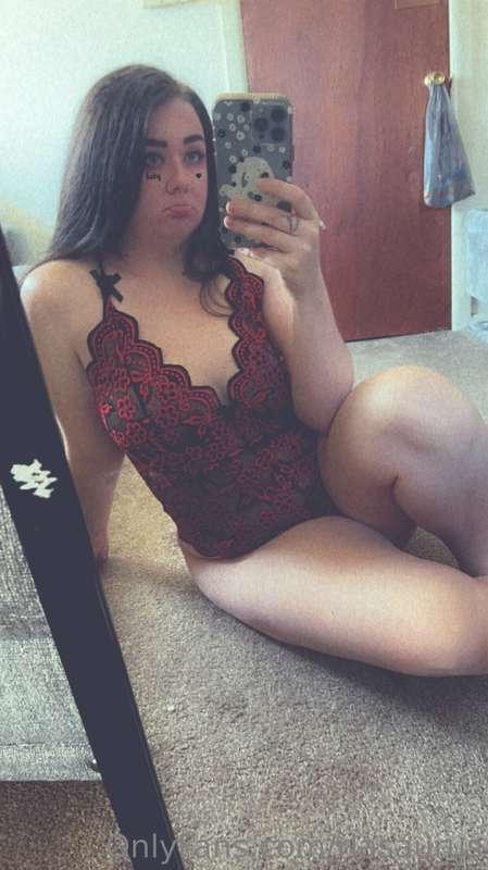 Gimme attention 😢😢😢😢