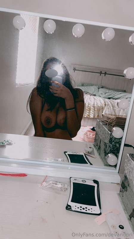 What type of photos do you guys wanna see more of?