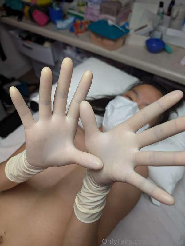Is "the tighter the better" true for gloves? 🤔