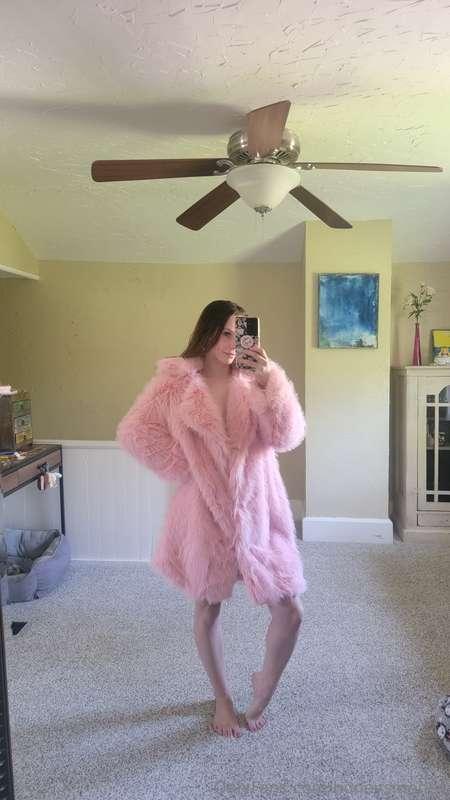 New coat 🩷