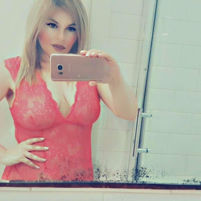 aqui en casita.... de cuarentena , todo al rojo besos mil