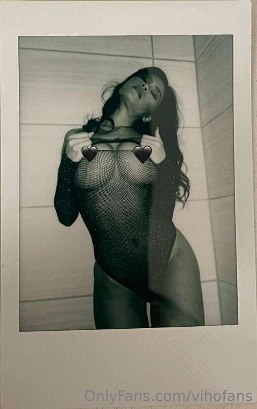 Barely this mesh is not getting in the way of these nips sho..