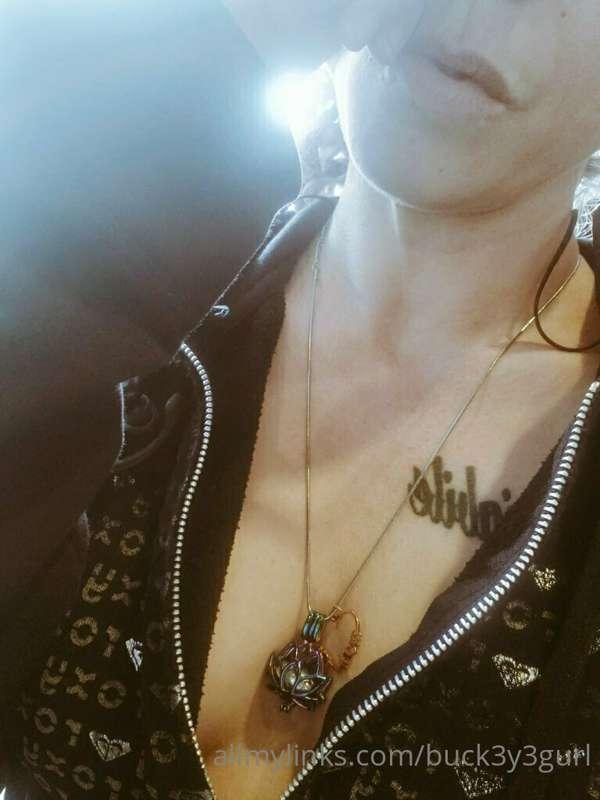 Zippers...and thoughts of how to conquer the world 👑 better ..