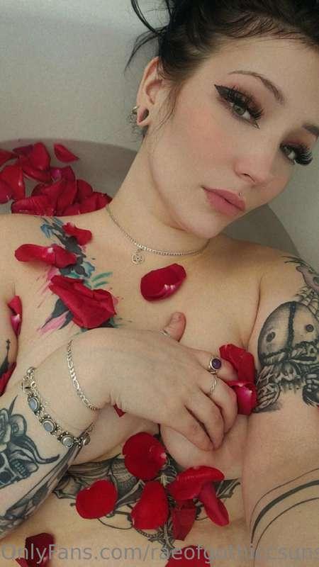 What are we doing for Valentines Day? Join me in this bathtu..