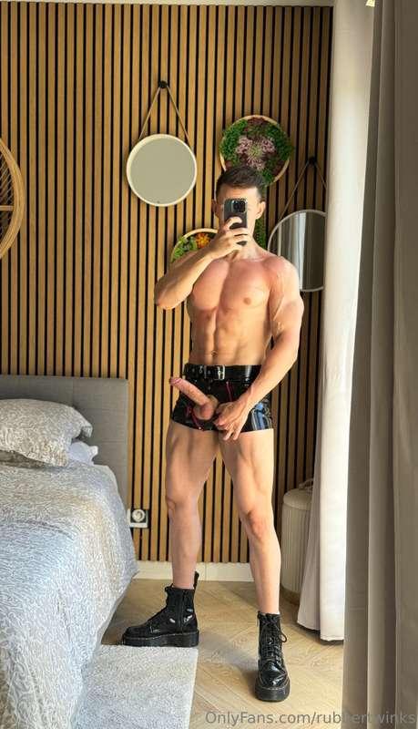 Look how hard it is when you submit to me 😈