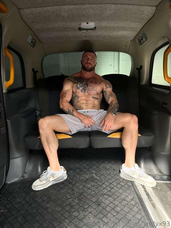 Who’d get in the back of the taxi with me ? 😈😈