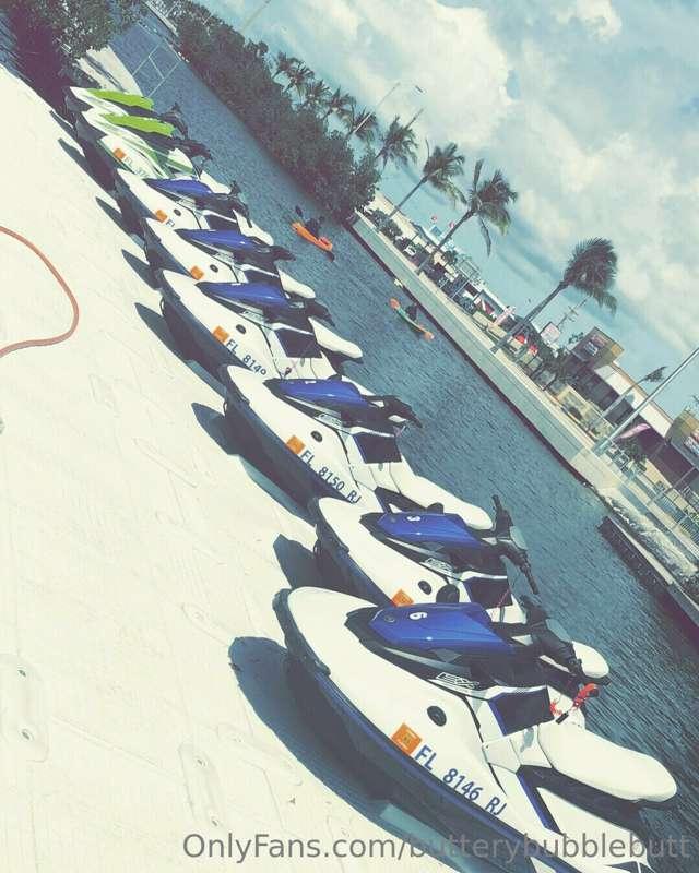 jetskis in the keys