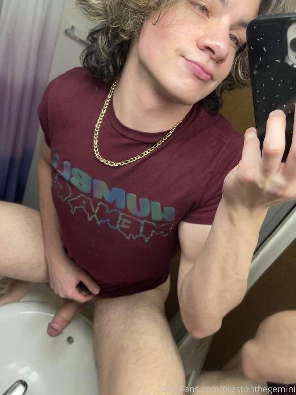 Was bored I hope y’all don’t mind. Just having some fun with..