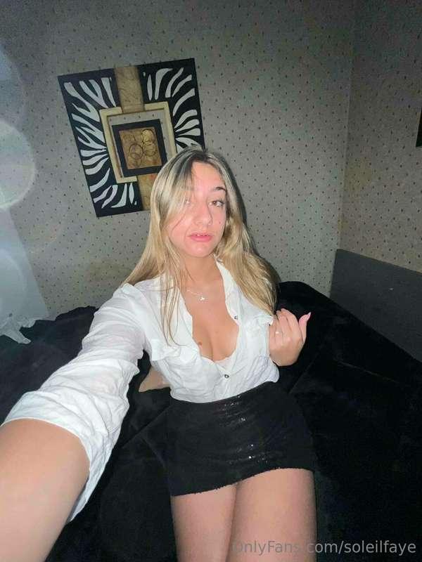 Who's up for a night of passion and pleasure? 😌😉