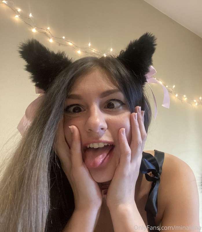 you just drive this kitty crazy🥵