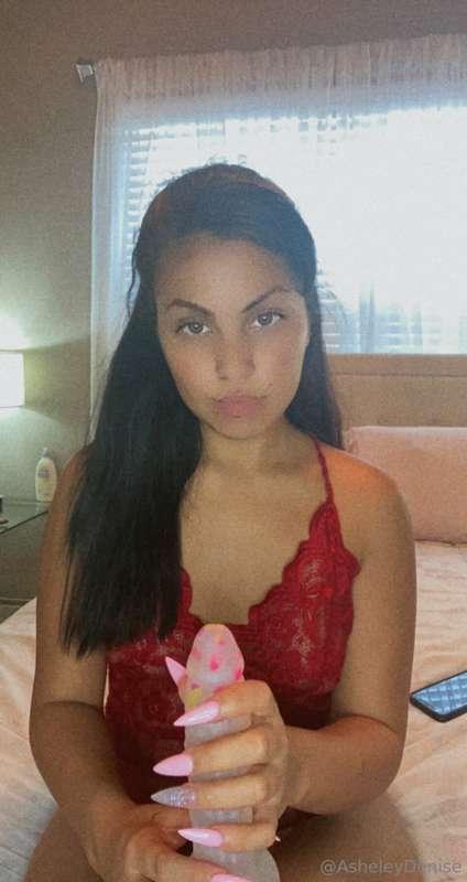 POV: Im holding daddys cock and your taking sexy selfies wit..