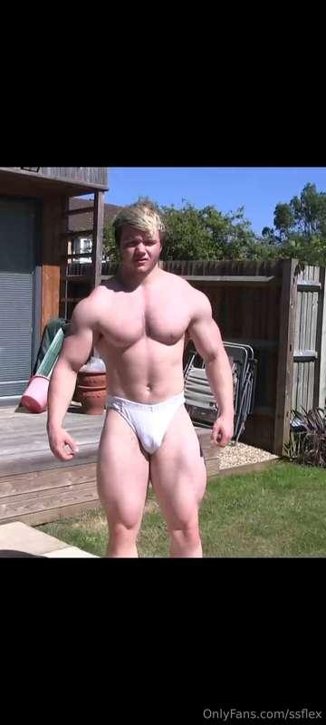 What the fuck is that even real !!!!!!!!