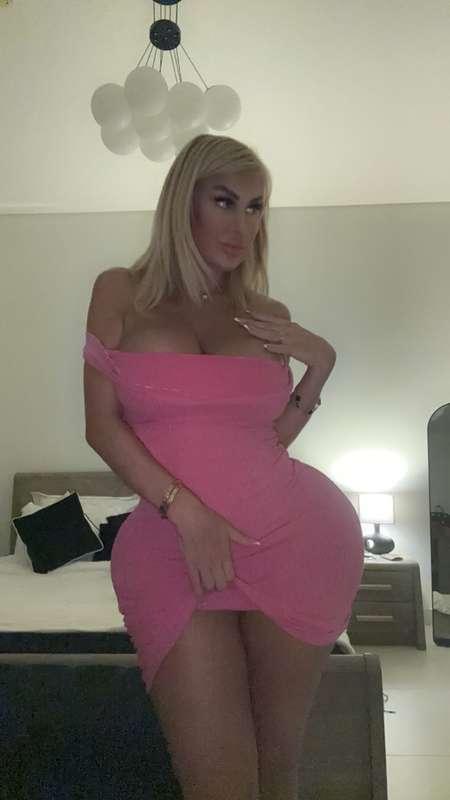 Sharing my striking new image with your eyes😘