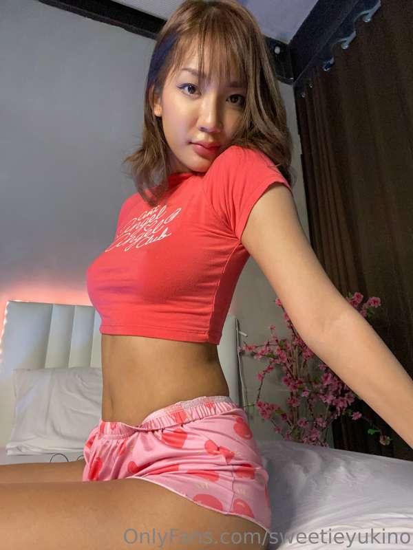 No bra club....🤪